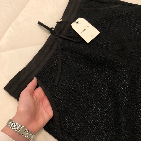 โซ๏ธ NWT Tweed Skirt โซ๏ธ - Picture 8 of 12